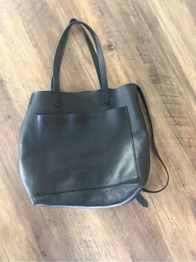 Madewell transport tote - black leather